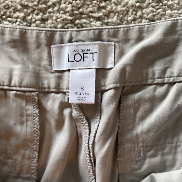 Loft Cropped Pants Elastic-Gathered at the Cuffs- Stone Color size 8 - Picture 3 of 9
